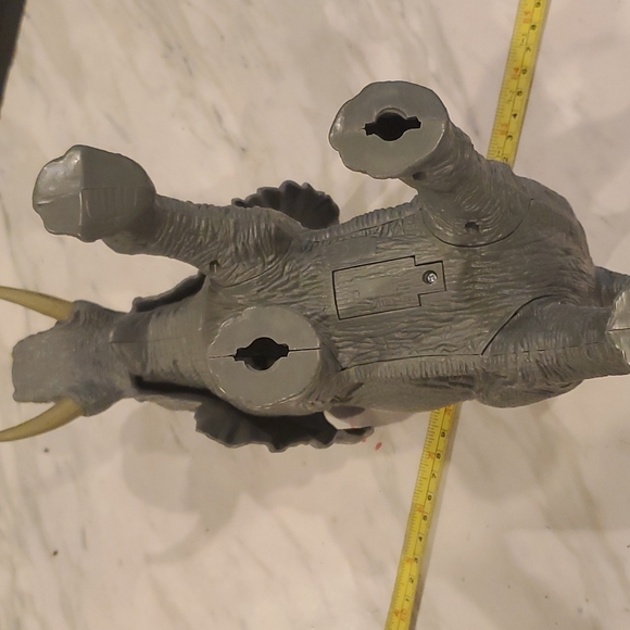 Animal Planet Discovery - Toys R Us Exclusive Elephant Toy - with Sound - 12" - Picture 9 of 9